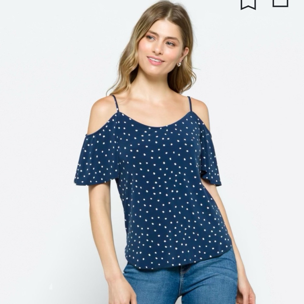 Kayleigh Vallette Back Detail Cols Shoulder Knit Top. Size Medium NWT